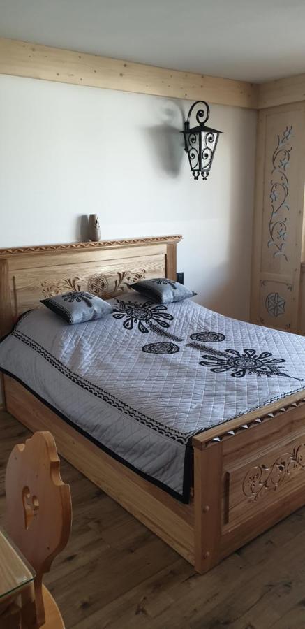 Apartament Zakopane Utrzymany W Stylu Goralskiej Chaty Esterno foto