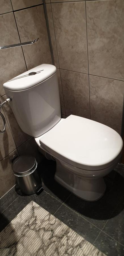 Apartament Zakopane Utrzymany W Stylu Goralskiej Chaty Esterno foto