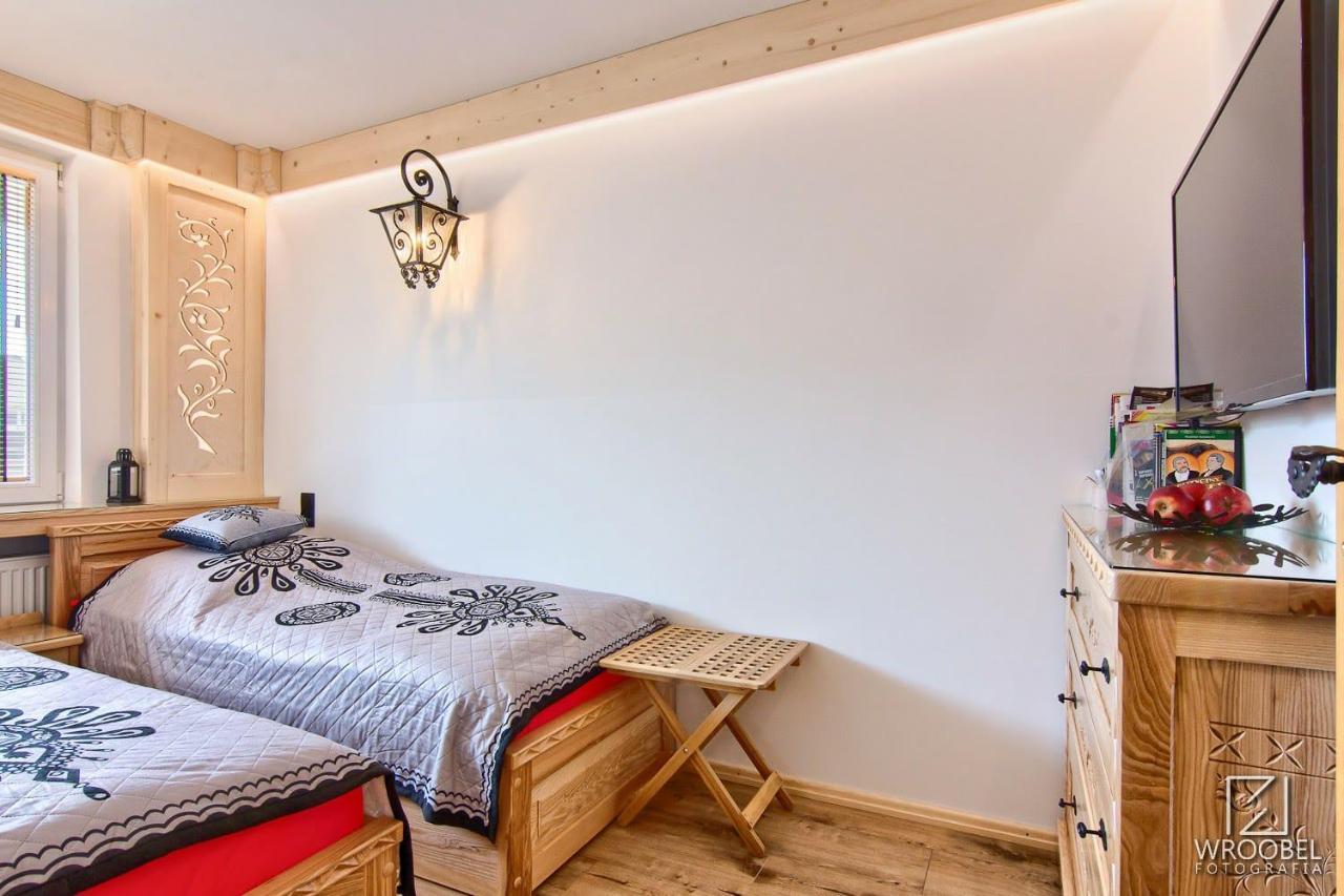 Apartament Zakopane Utrzymany W Stylu Goralskiej Chaty Esterno foto