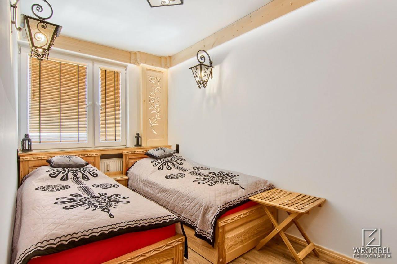 Apartament Zakopane Utrzymany W Stylu Goralskiej Chaty Esterno foto