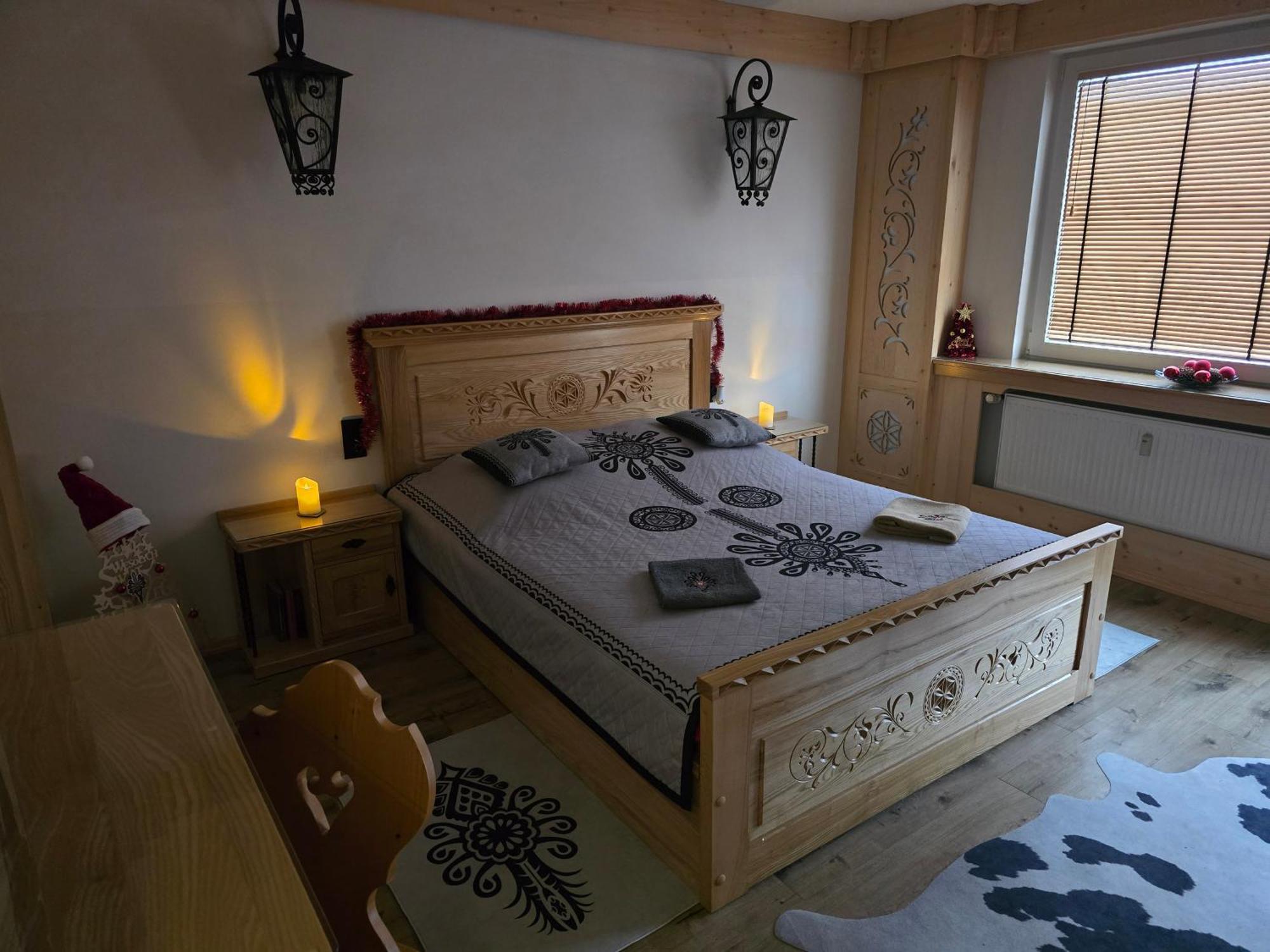 Apartament Zakopane Utrzymany W Stylu Goralskiej Chaty Esterno foto